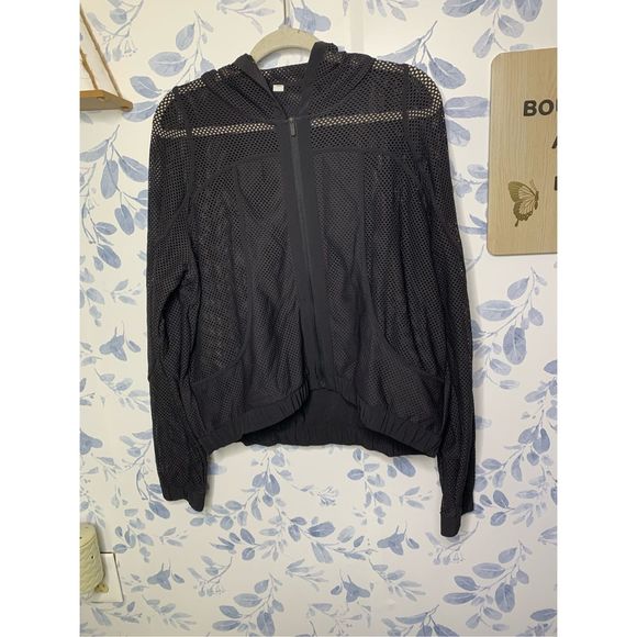 lululemon athletica Tops - Lululemon Relaxed Mesh Jacket Black Size 10